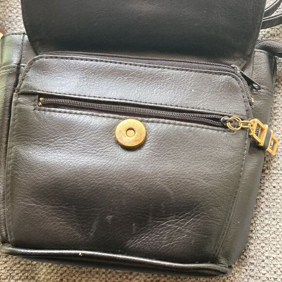 Crossbody Black Genuine Leather - Picture 3 of 11